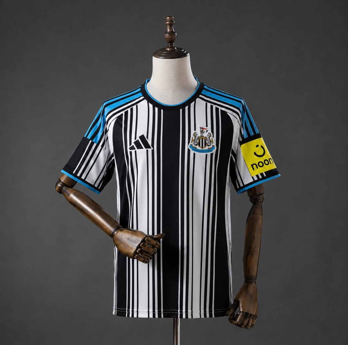 NEWCASTLE HOME 26/27 MAN