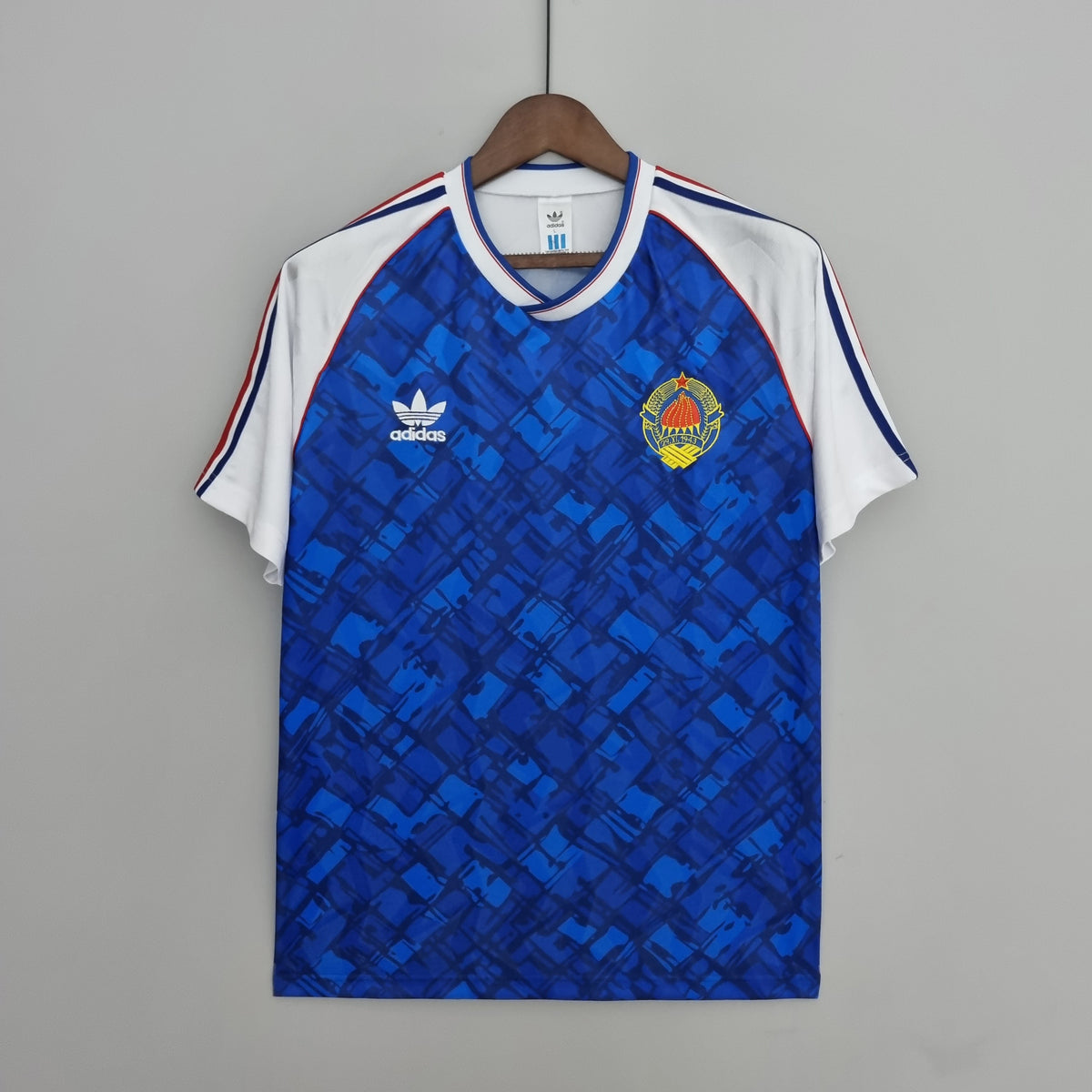 YUGOSLAVIA I 1992 MAN (RETRO)